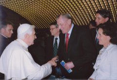 Papst Benedikt XVI. und Vorstanssprecher Kurt Jaks